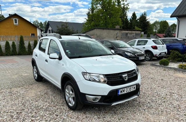 Dacia Sandero Stepway cena 25900 przebieg: 211000, rok produkcji 2015 z Łosice małe 379